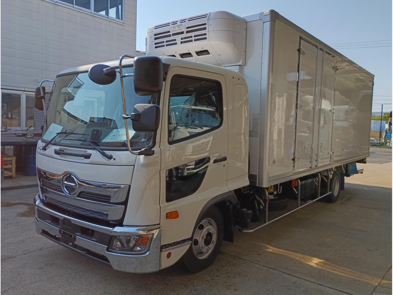 日野レンジャー 冷蔵・冷凍車