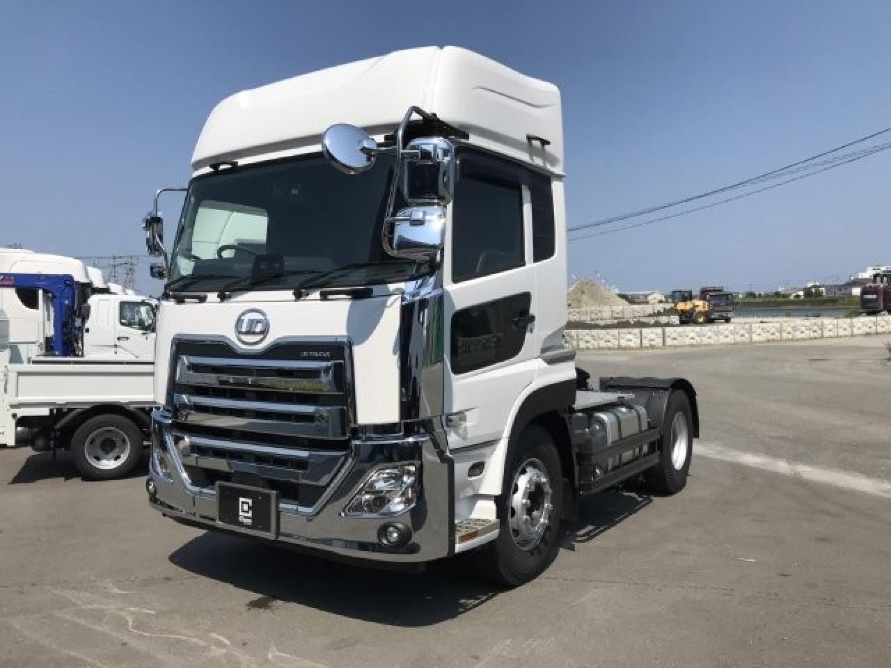 UDクオン2RG-GK5DAB トラクター・トレーラー