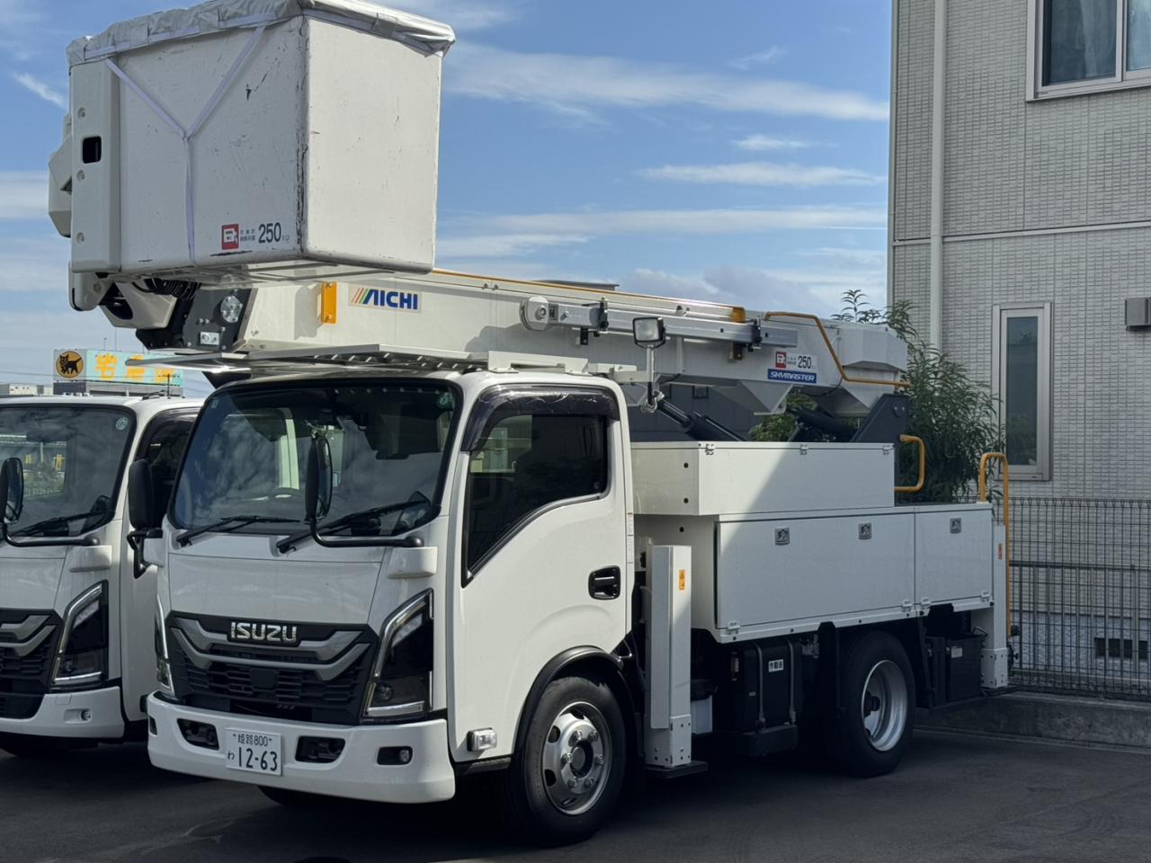 いすゞエルフ2PG-NKR88YM 高所作業車