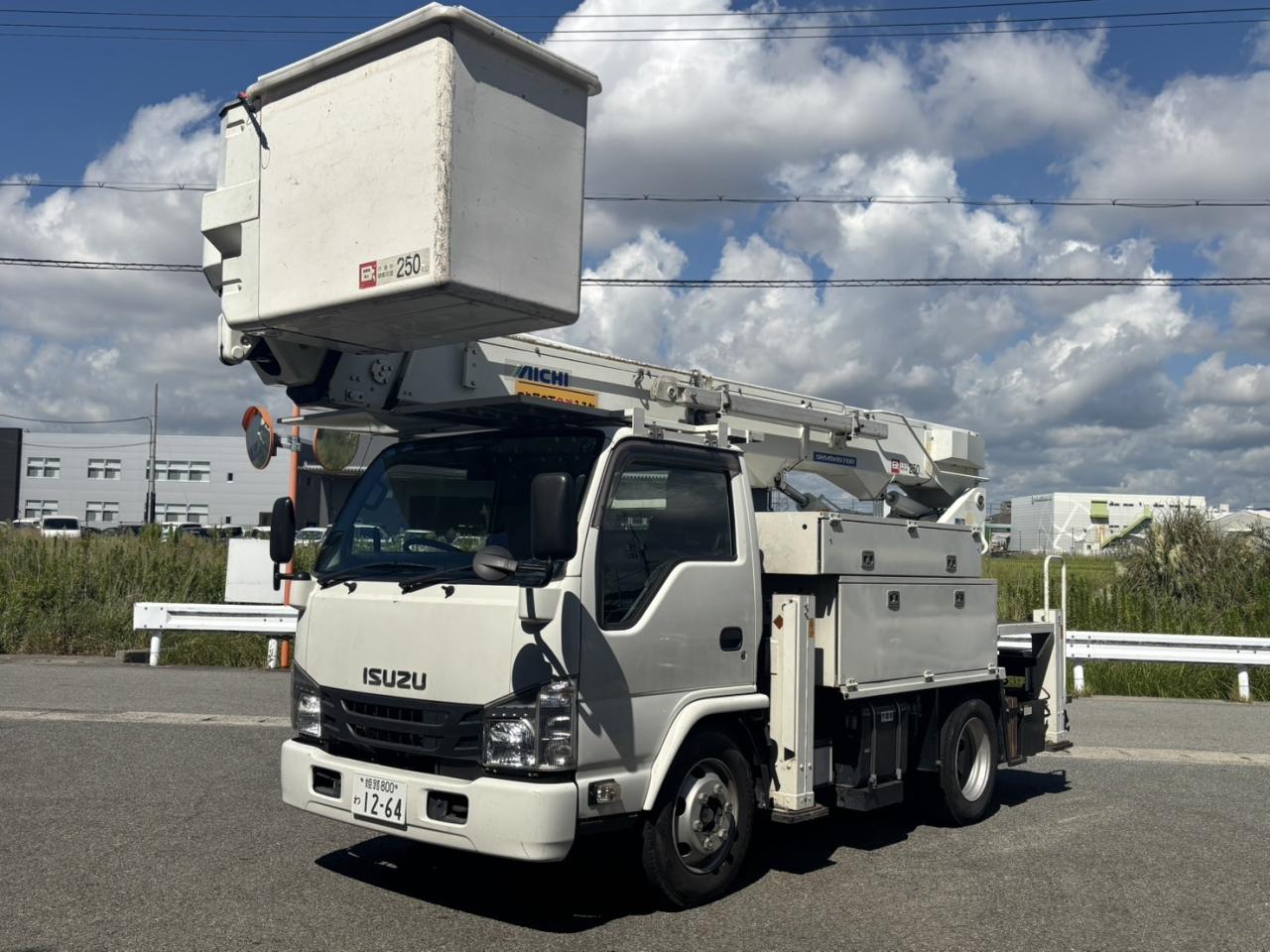 いすゞエルフTKG-NKR85YN 高所作業車