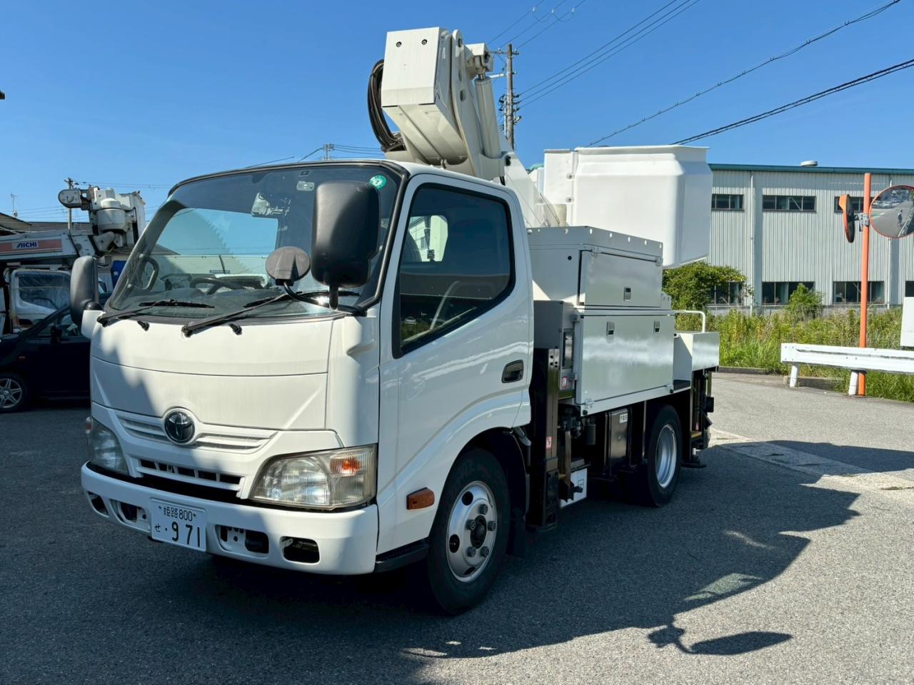 トヨタダイナ 高所作業車