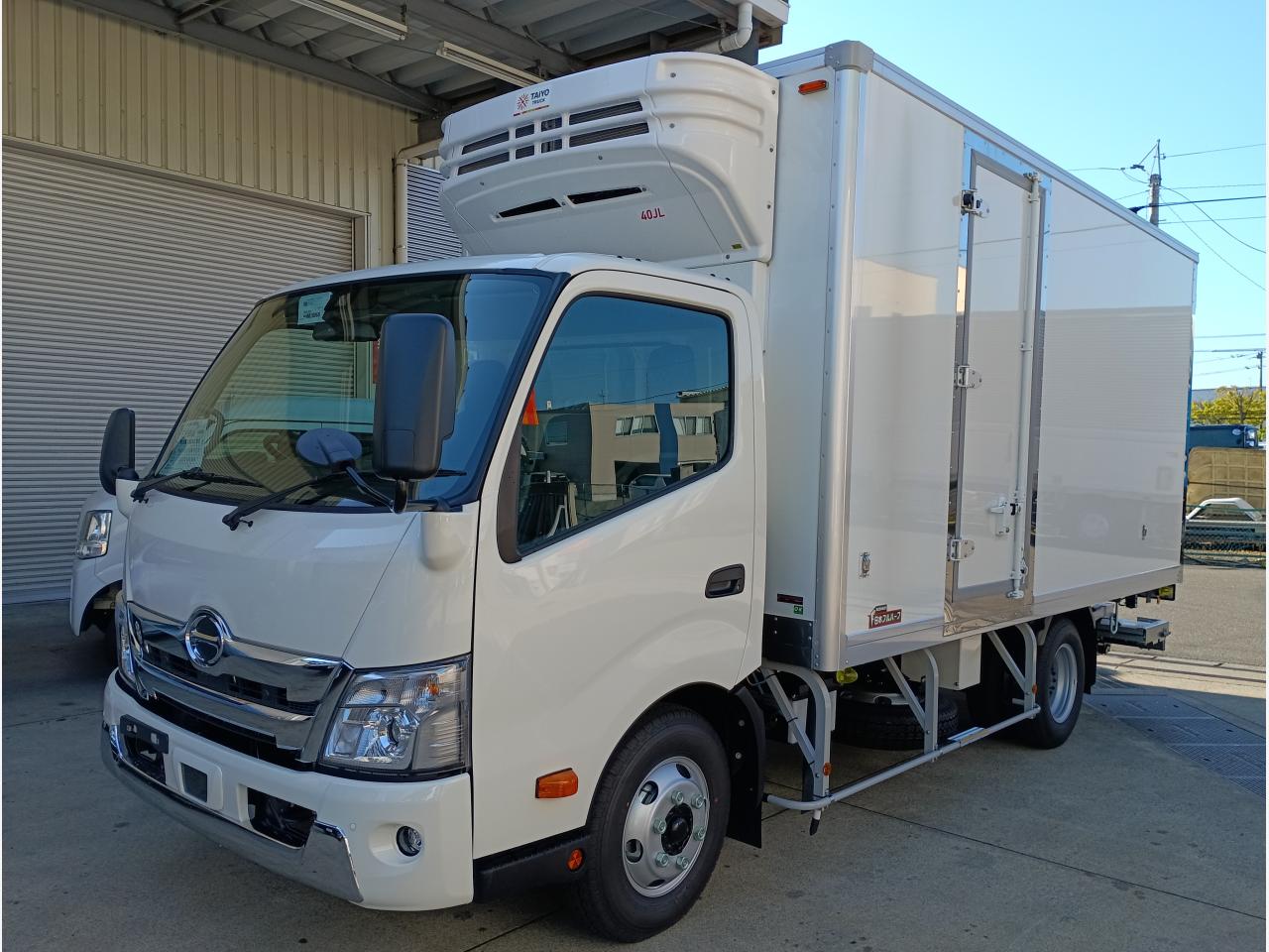 日野デュトロ 冷蔵・冷凍車