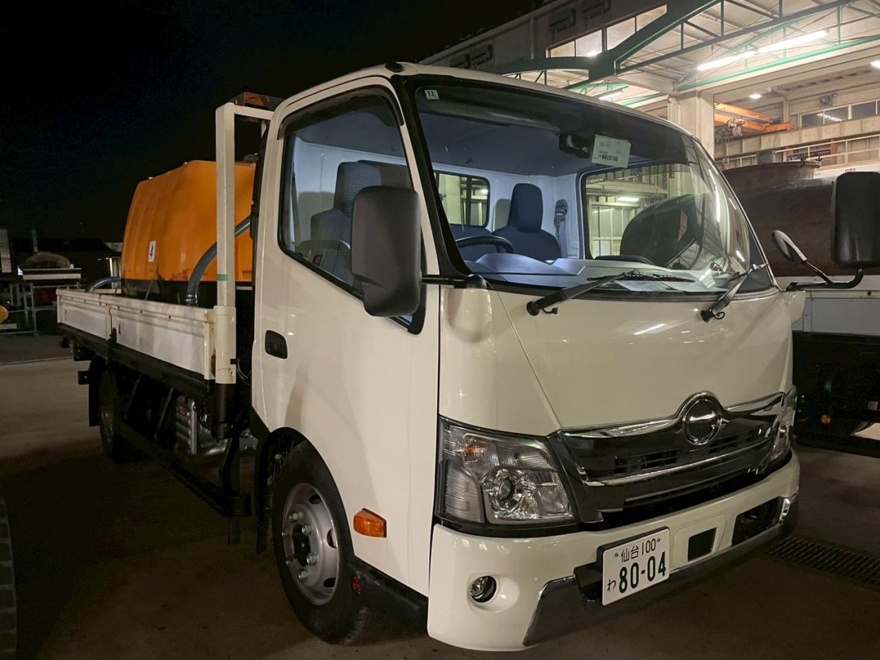 日野デュトロ 平ボディー