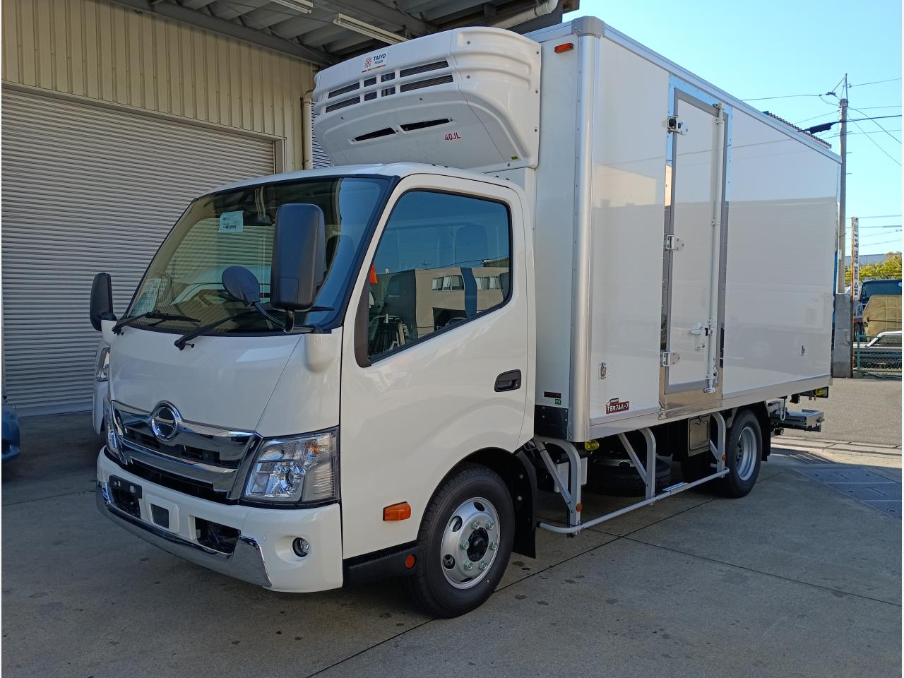 日野デュトロ 冷蔵・冷凍車