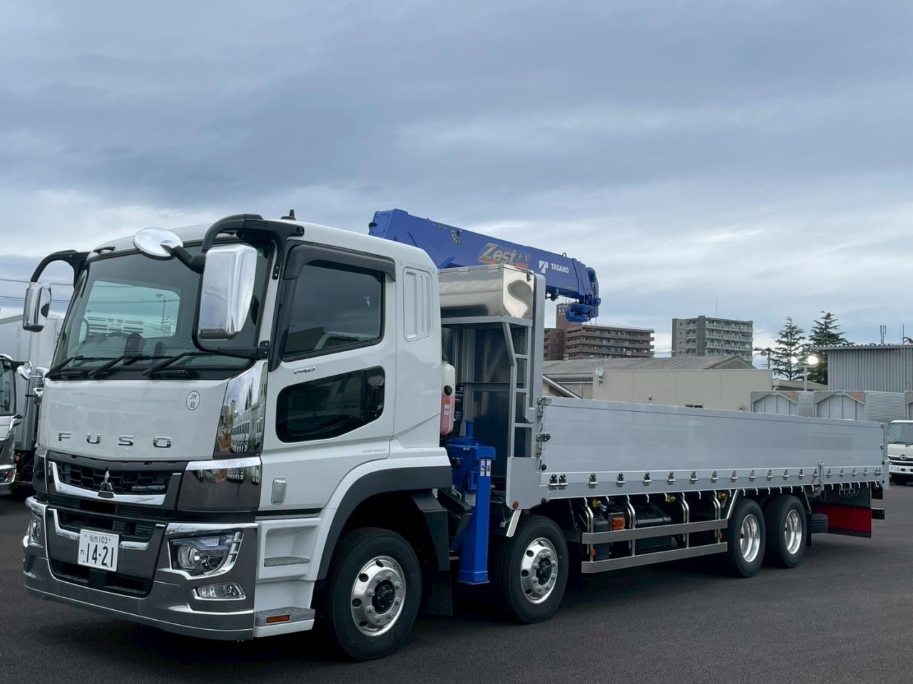 三菱スーパーグレート クレーン付