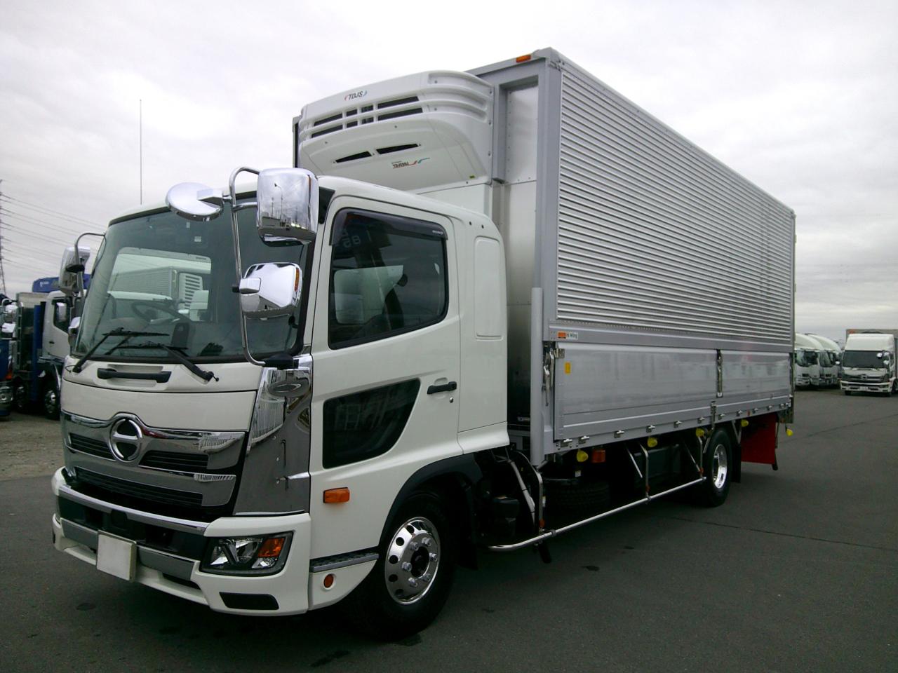 日野レンジャー 冷蔵・冷凍車