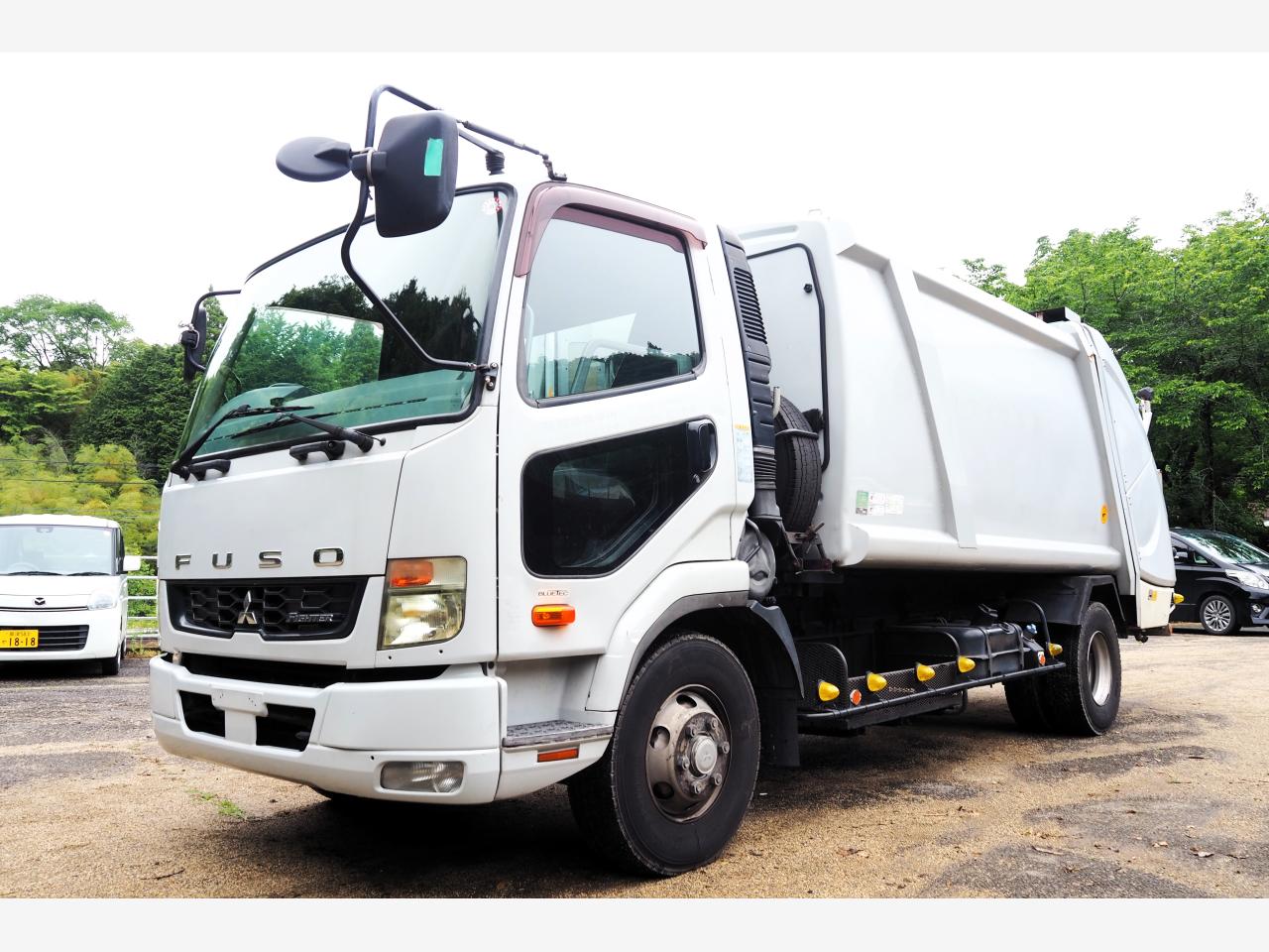 三菱ファイター パッカー