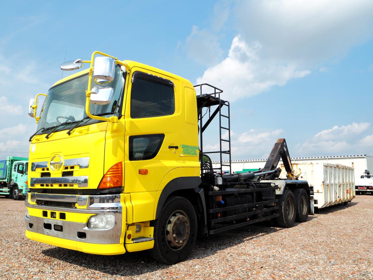 日野プロフィア アームロール