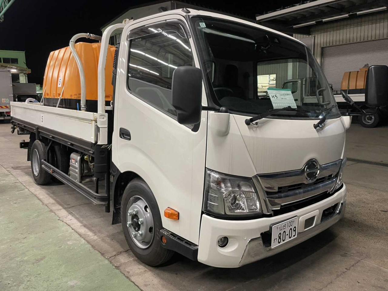 日野デュトロ 平ボディー