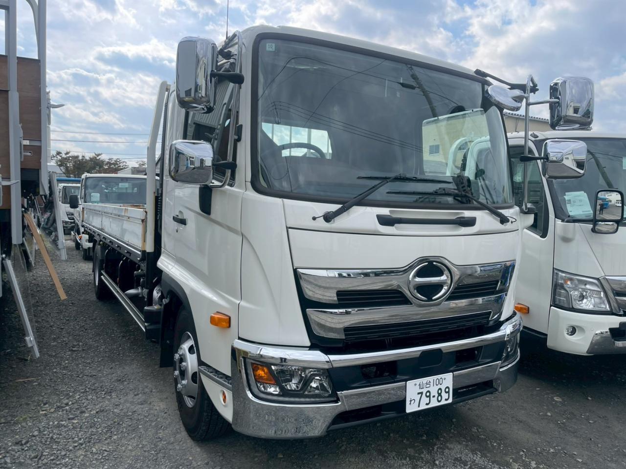 日野レンジャー 平ボディー