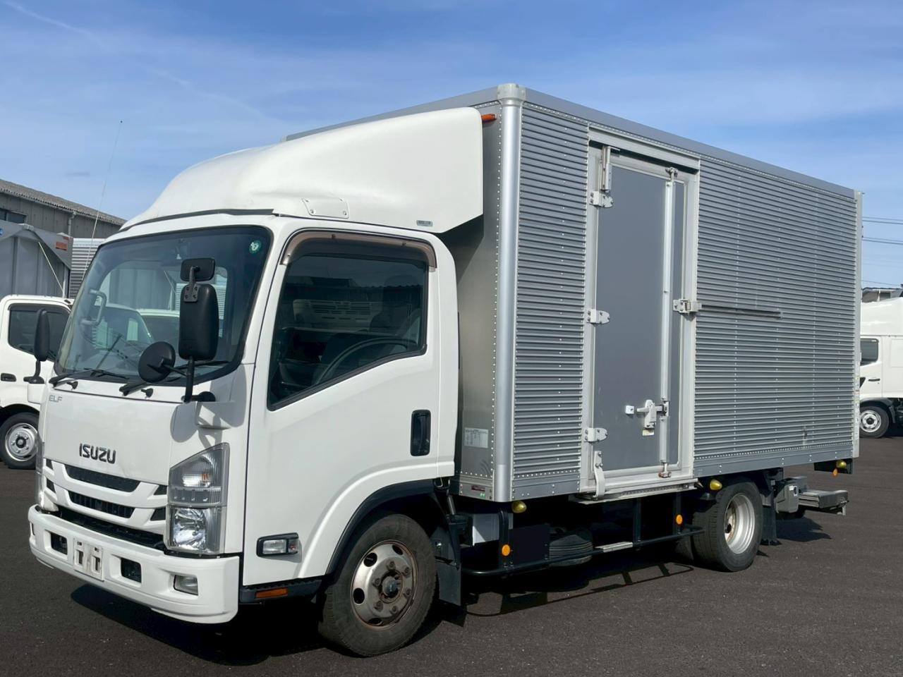 いすゞエルフ アルミバン