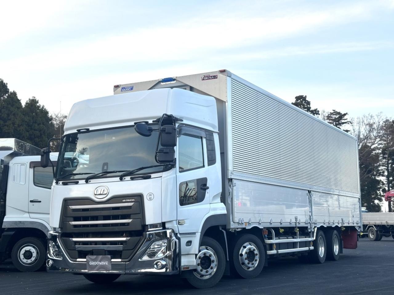 UDクオン2PG-CG5CA ウイング