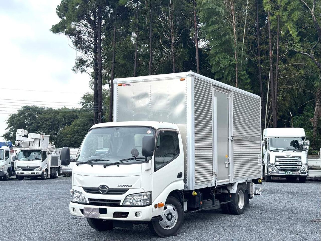 日野デュトロ アルミバン