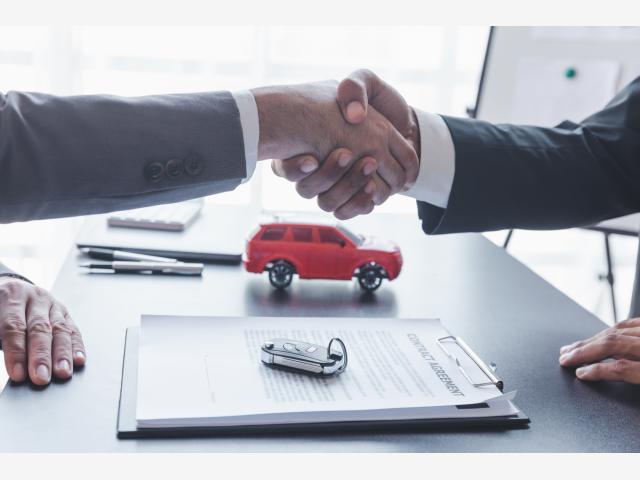 【徹底比較】トラック短期リースVSマンスリーレンタカー：費用・期間・手続きの全違い