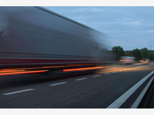 古いトラックからの代替に！ディーゼル車規制と「短期レンタル」で回避するリスク