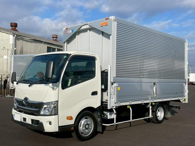 2tウイング車レンタルならトラカリ｜料金・用途・レンタル可能車両を紹介