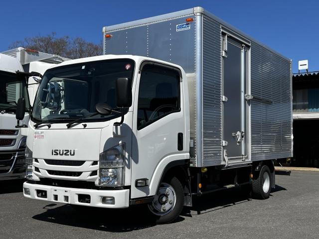 アルミバンレンタルならトラカリ｜料金相場・利用シーン・全国のレンタル可能車両をご紹介